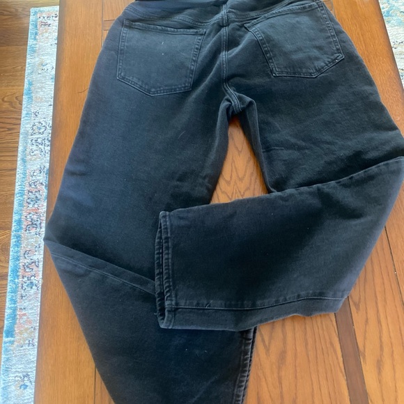 Old Navy Maternity Jeans, NWOT - Picture 3 of 6